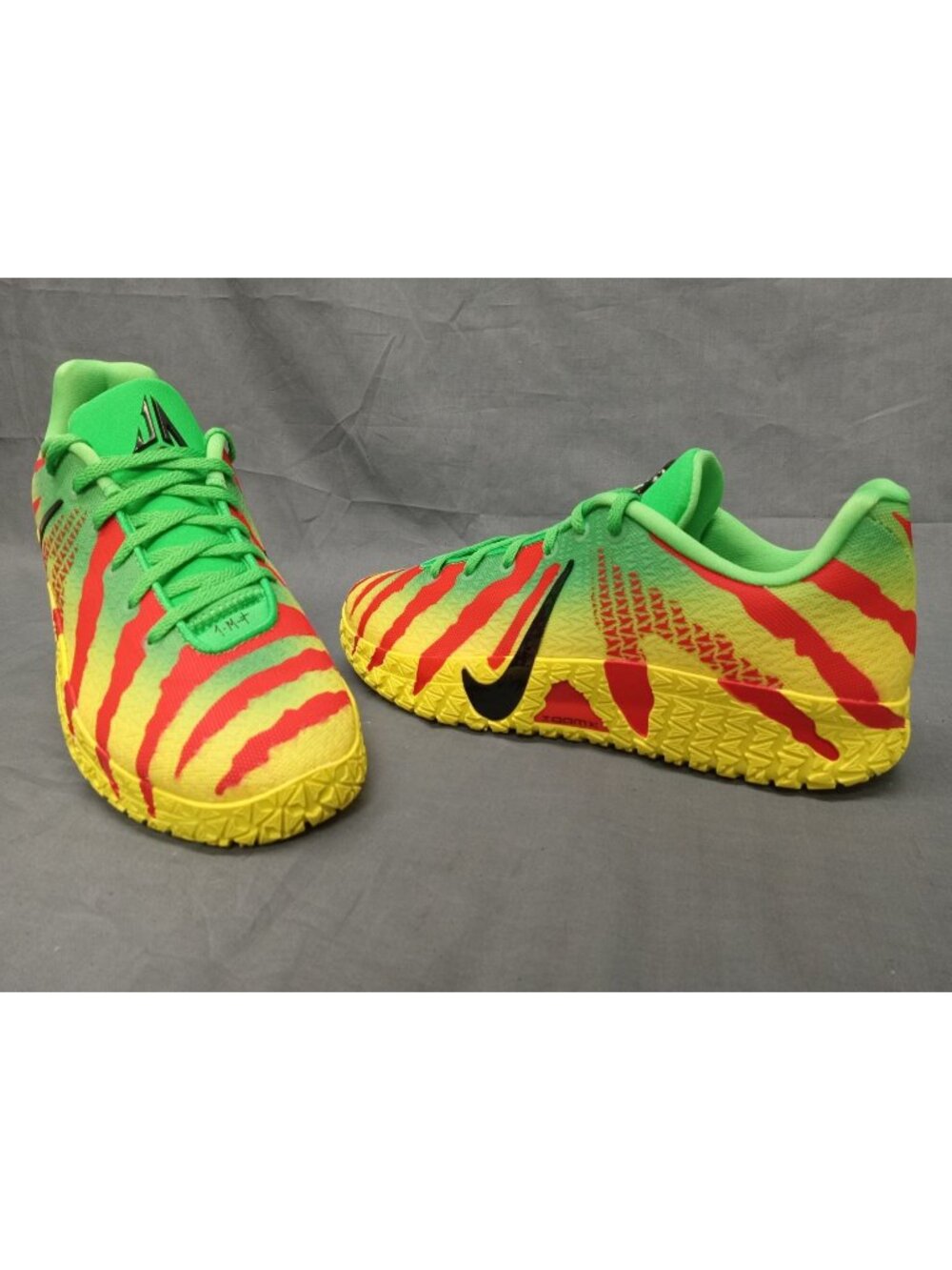 Nike Ja 3 Jurassic Park Explorer Green Spark Yellow Red Boys Size 5 NEW NO BOX!